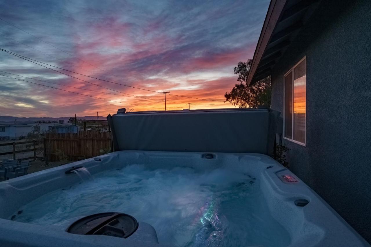 Desert Twilight 29 - Hot Tub & Ev Charger Twentynine Palms Buitenkant foto